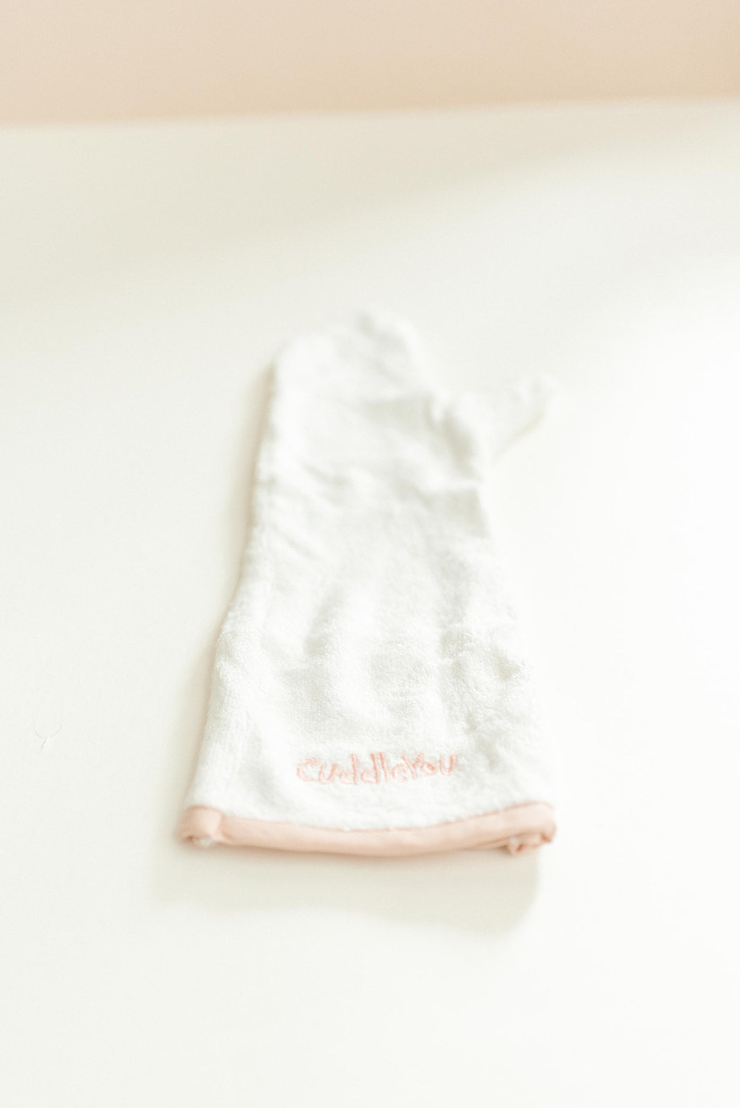 Cuddle Mitt | Pink